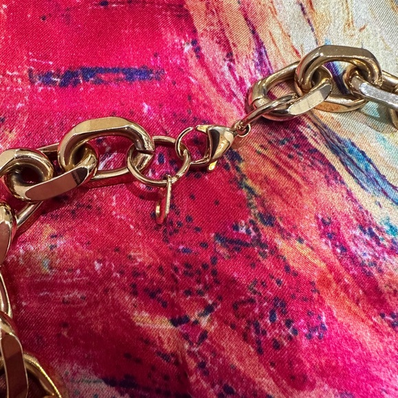 Louis Vuitton Vintage 18k Gold Plated Chain Necklace - Picture 4 of 4